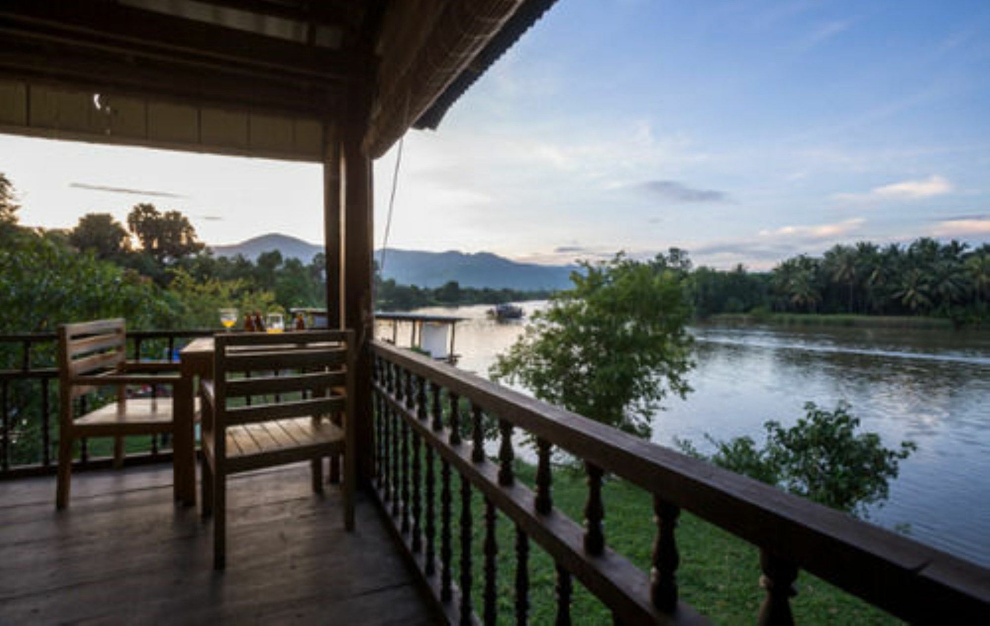 Champa Lodge Kampot Esterno foto